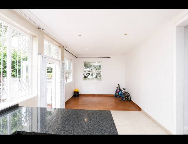 2 BEDROOM HOUSE FOR SALE IN GLENWOOD
